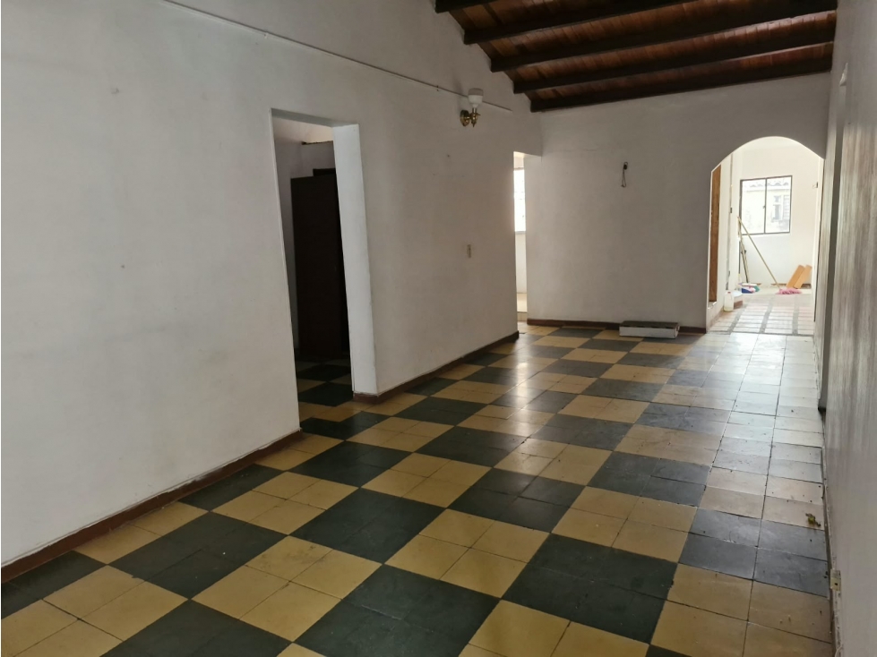 Se vende casas en 1 y 2 piso Barrio Girardot - 6