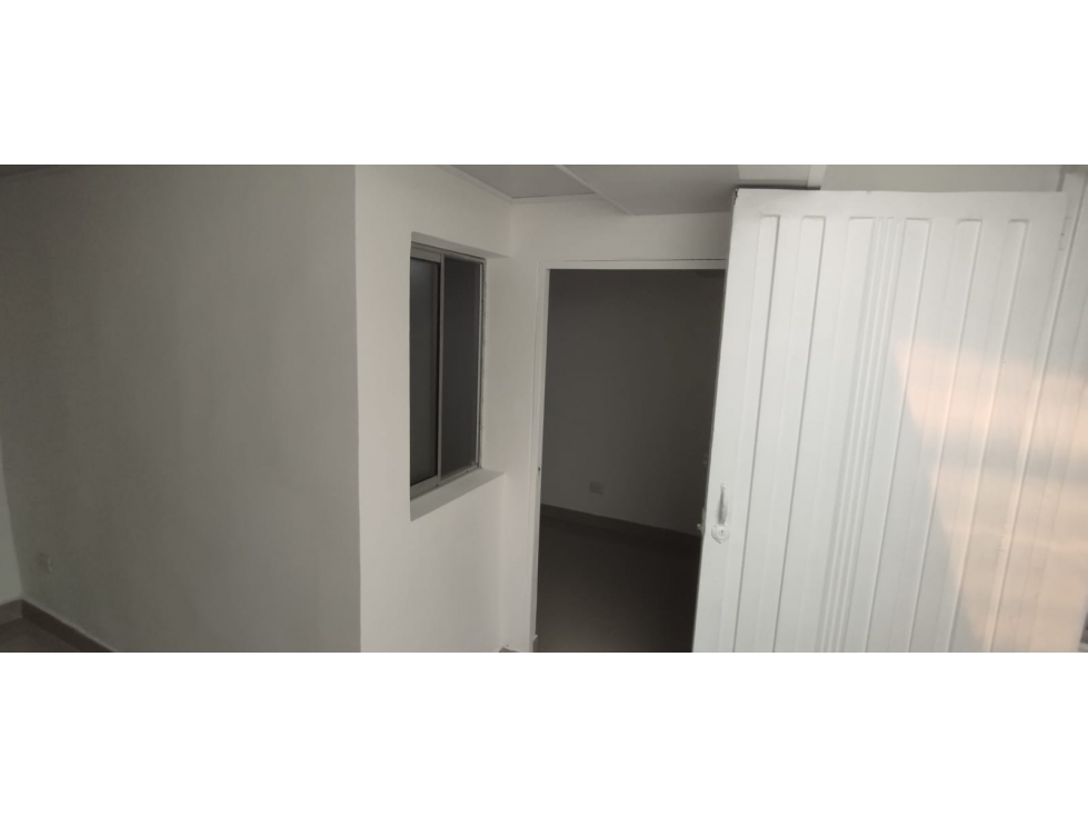 VENTA APARTAESTUDIO INTERNO MEDELLÍN SECTOR MANRIQUE-CERCA A LA PILOTO — foto 2