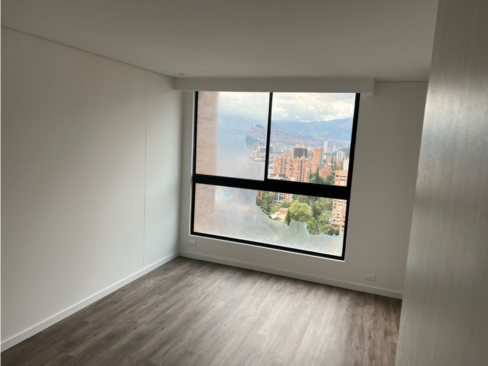 Arriendo Apto LOMA LALINDE EL POBLADO MEDELLIN — foto 6