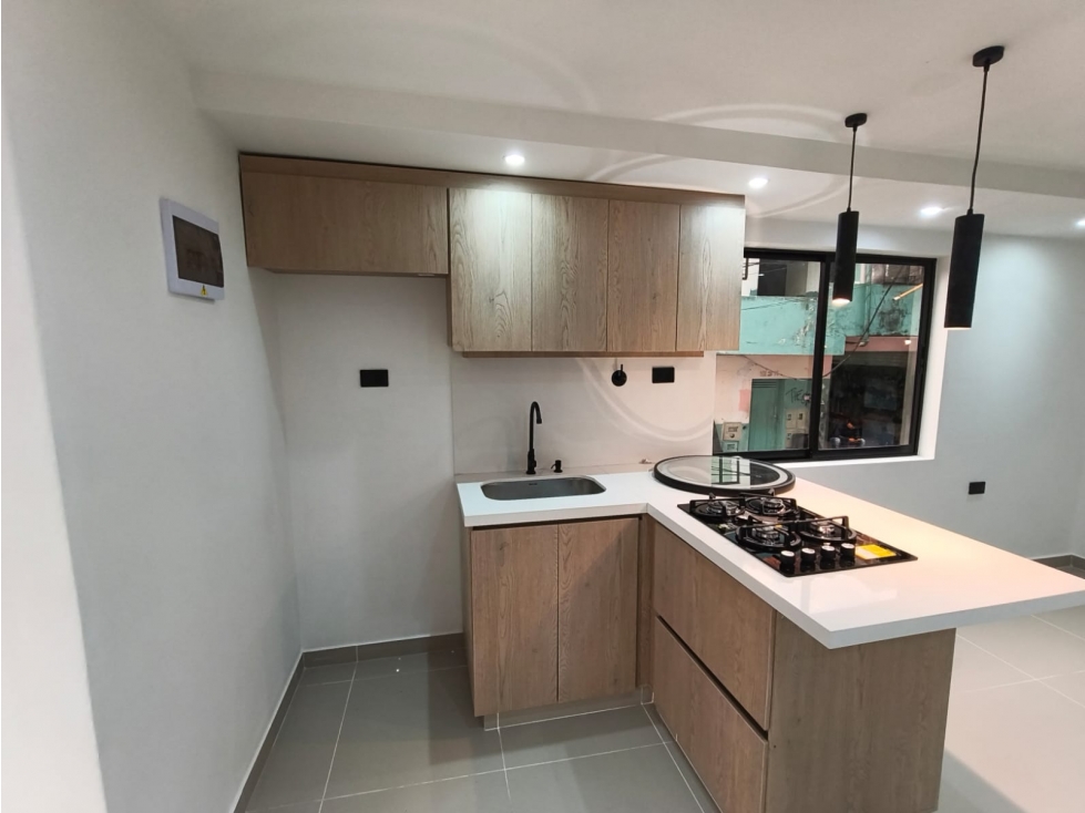 VENDO HERMOSO APARTAMENTO SEGUNDO PISO ESQUINERO EN PEDREGAL — foto 3