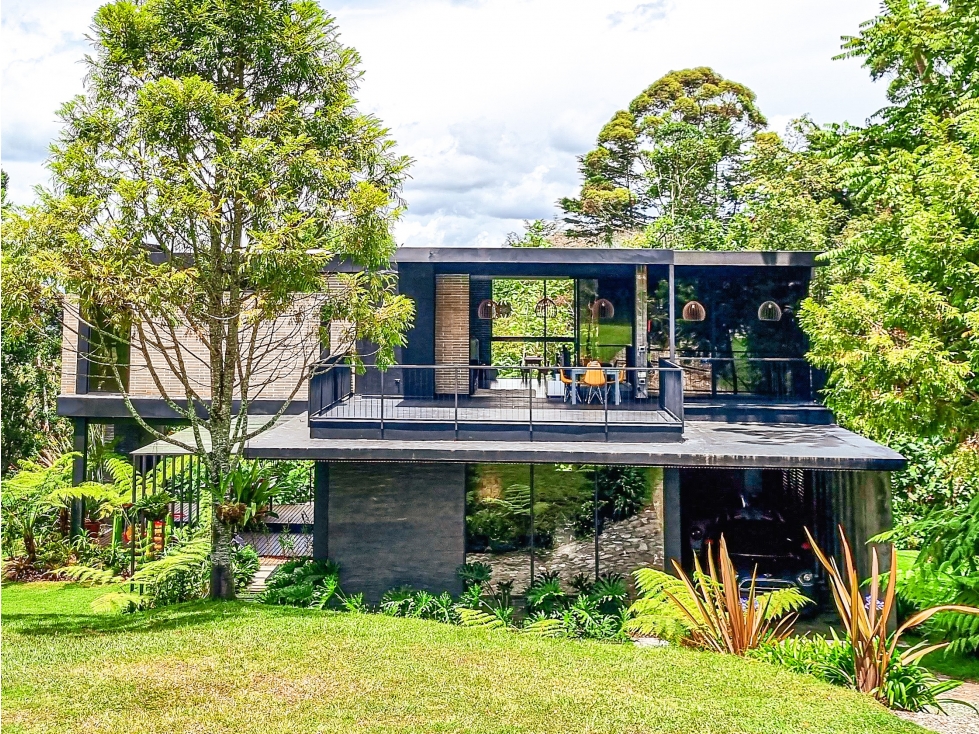 Casa en Venta en Envigado Las Palmas Vereda El Perico
