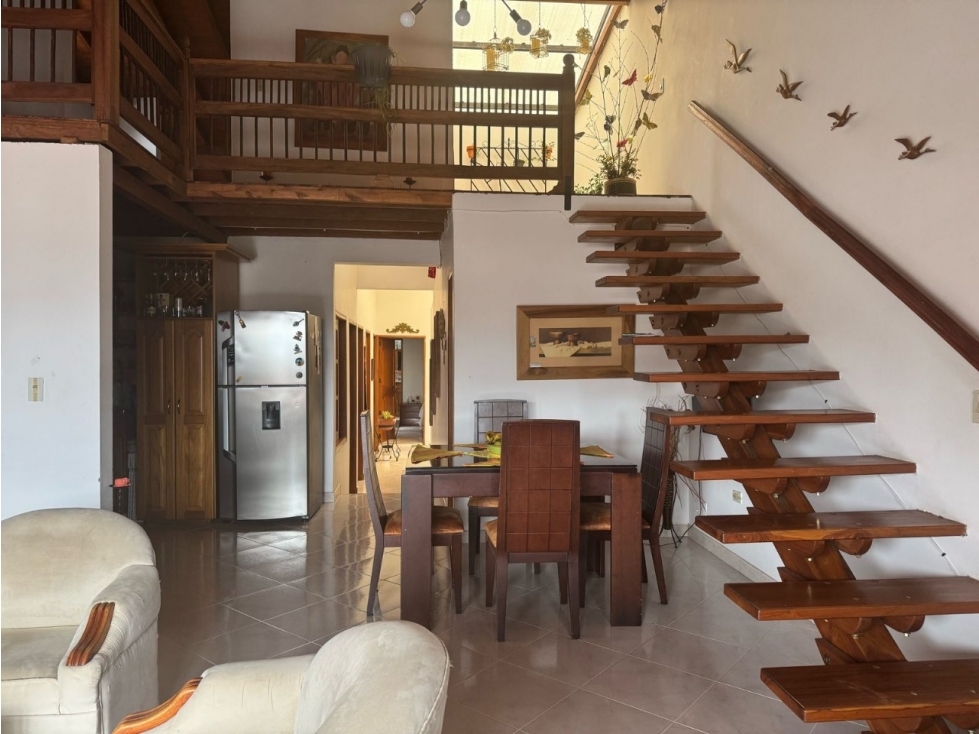 VENTA APARTAMENTO PISO 2 EN JARDIN, ZONA CENTRO - 1