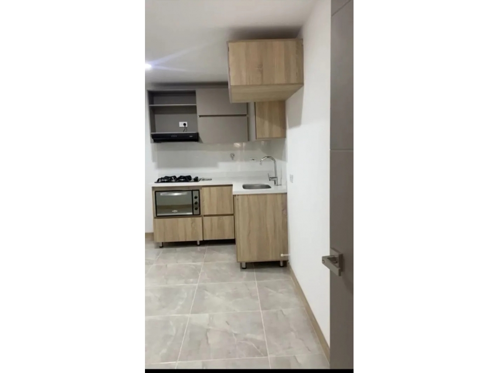 Venta de Apartamento en Sabaneta-Calle larga ZONA PLANA
