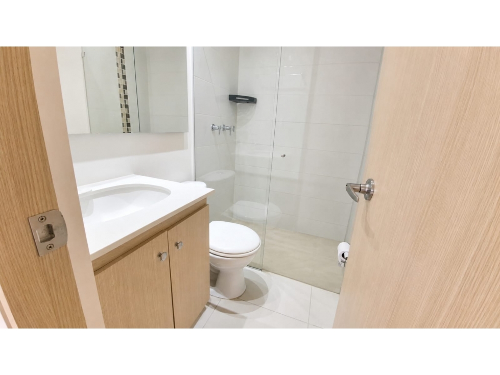 VENDO HERMOSO APARTAMENTO EN SABANETA, SECTOR SAN JOSE — foto 4