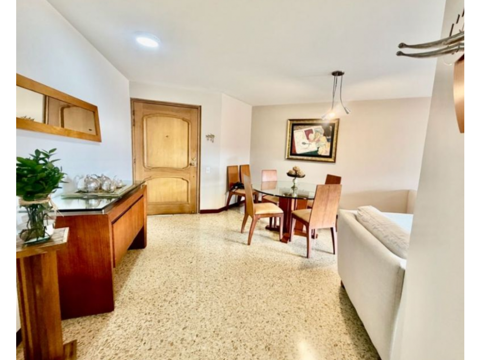 VENDO APARTAMENTO EN LAURELES CERCA AL PRIMER PARQUE — foto 3