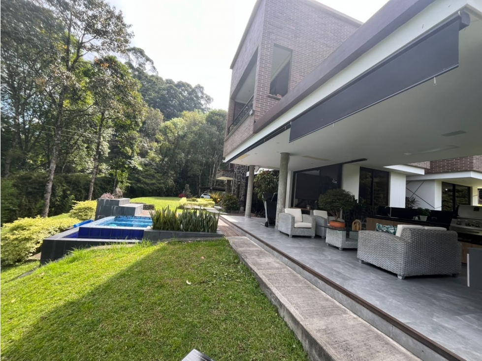CASA SUPER MODERNA EN EL ESCOBERO - ESPECTACULAR — foto 6