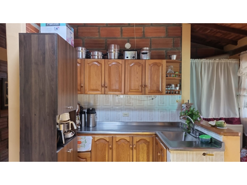 VENTA DE FINCA EN SANTA ELENA SECTOR BARRO BLANCO — foto 5