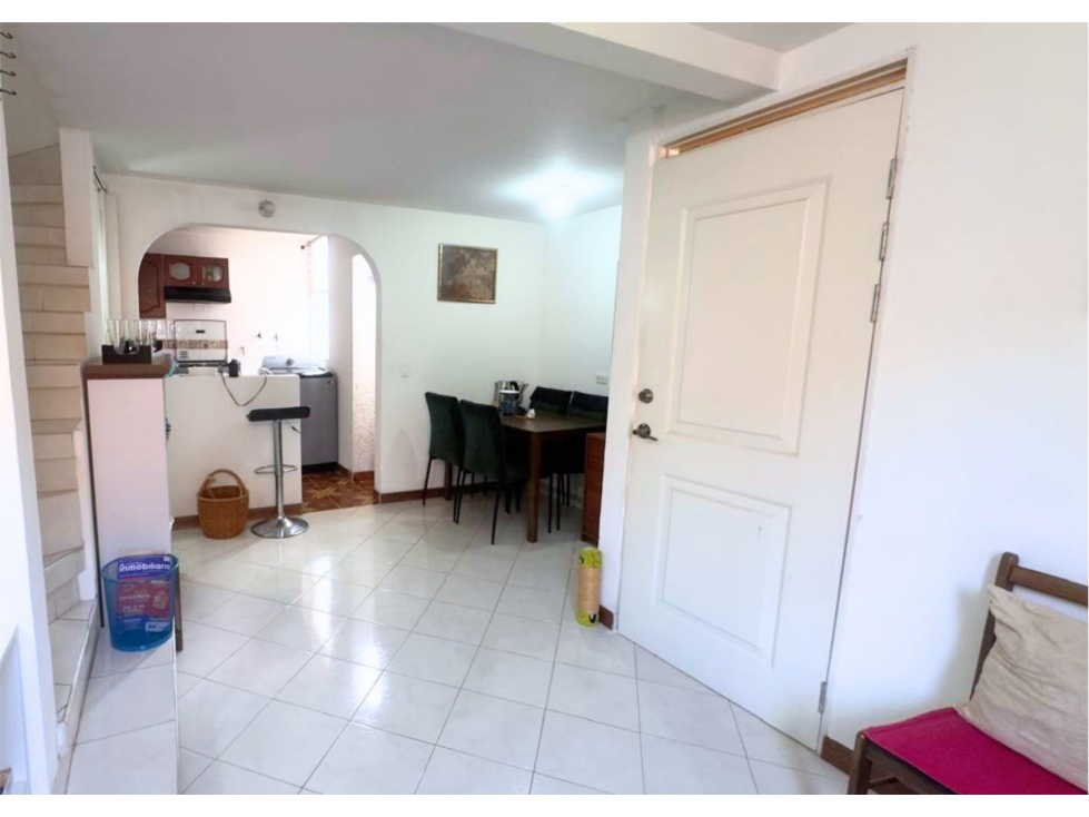 Venta de casa bifamiliar en Calasaz Unidad abierta — foto 6