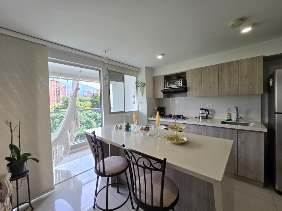 APARTAMENTO ILUMINADO ITAGUI , SURAMERICA VISTA VERDE 3 HABT — foto 4