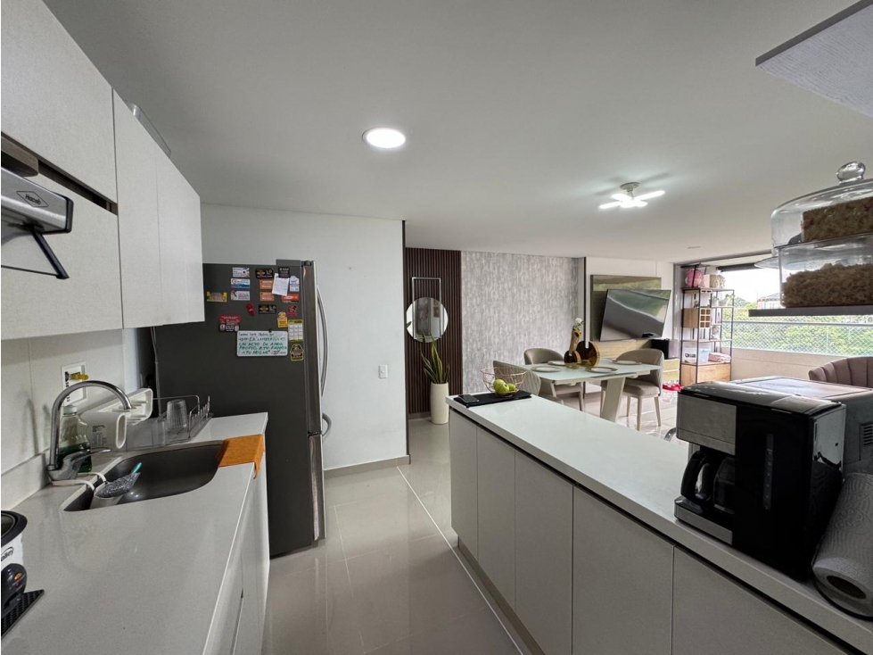Venta de apartamento en Sabaneta 107 mts, Aves Maria — foto 3