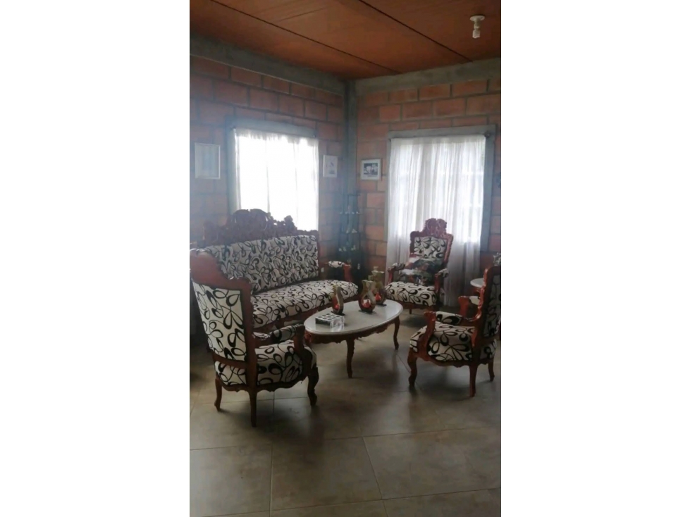 VENTA DE CASA FINCA EN SANTA ELENA VEREDA EL ROSARIO PARTE BAJA — foto 3