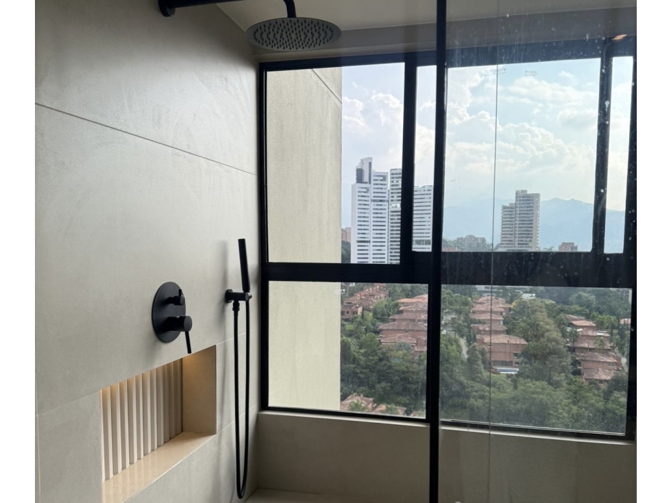 Apartamento Los Balsos remodelado, 4 alcobas con baño — foto 6