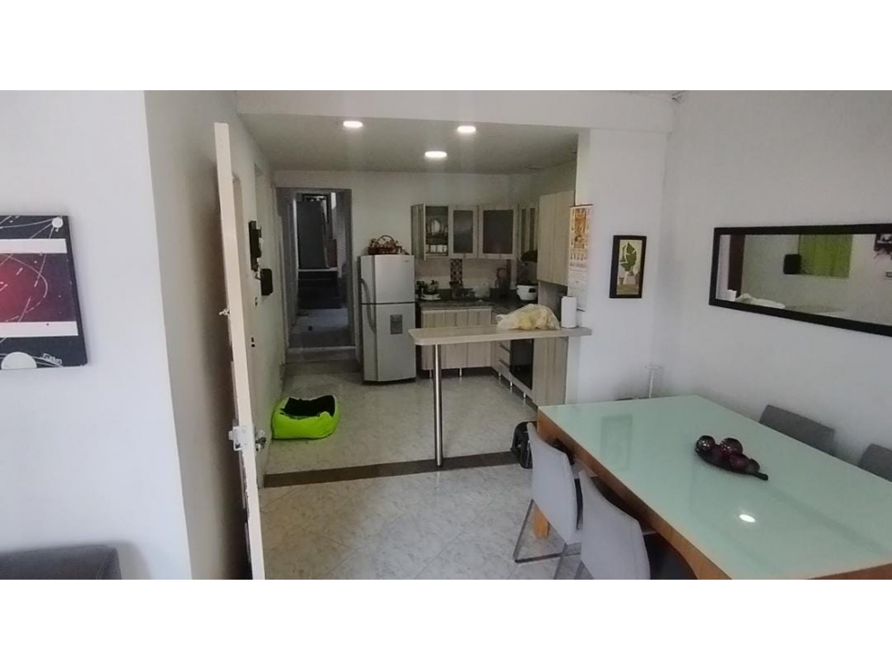 VENTA DE CASA CON AIRE EN MEDELLÍN SECTOR MANRIQUE SANTA INÉS — foto 3