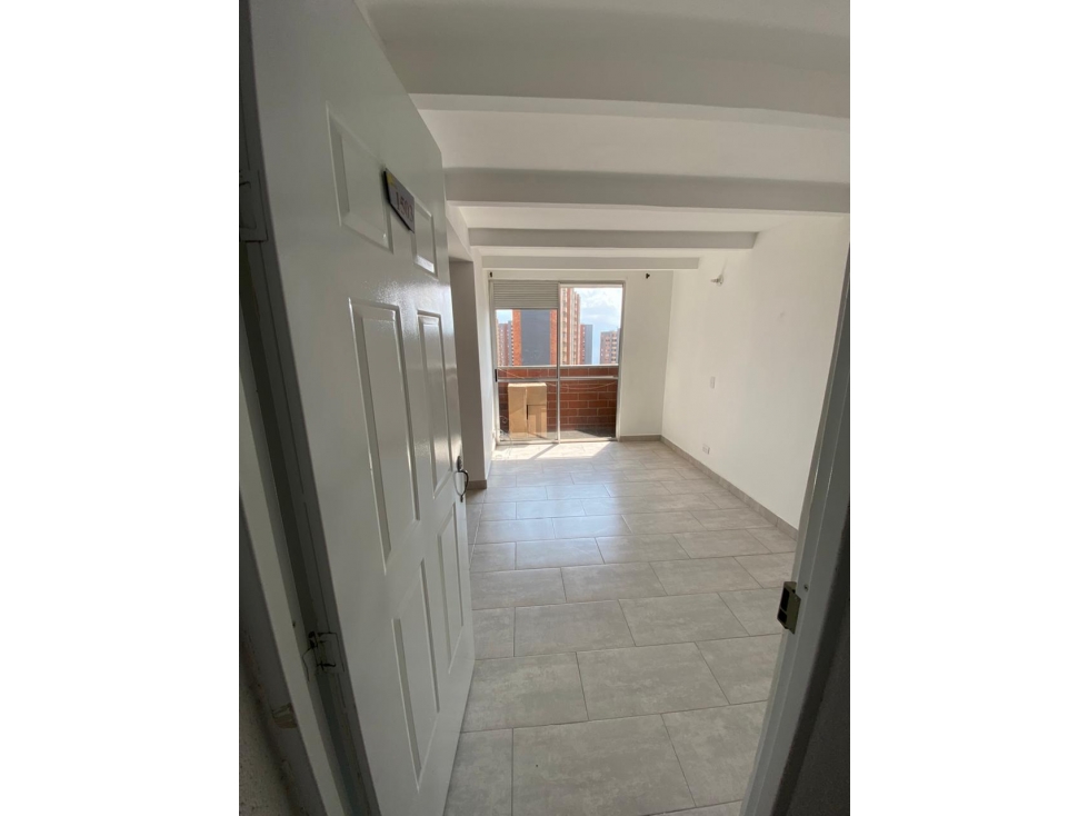 APARTAMENTO EN VENTA EN ROBLEDO — foto 2