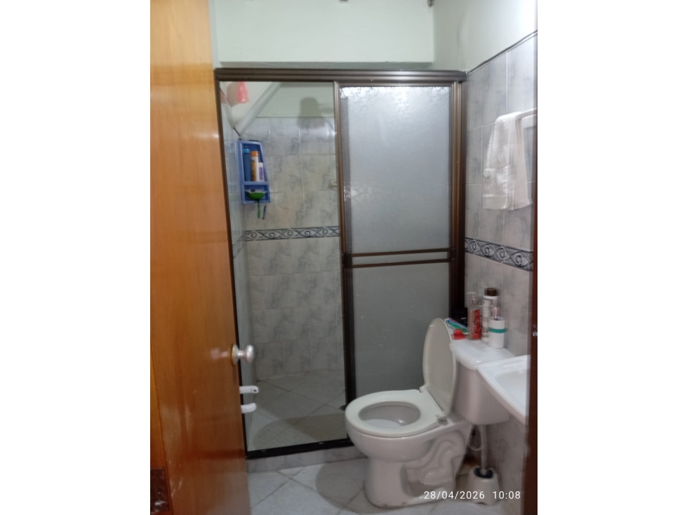 CASA EN VENTA ENVIGADO A SOLO 2 CUADRAS DEL CENTRO COMERCIAL VIVA — foto 4