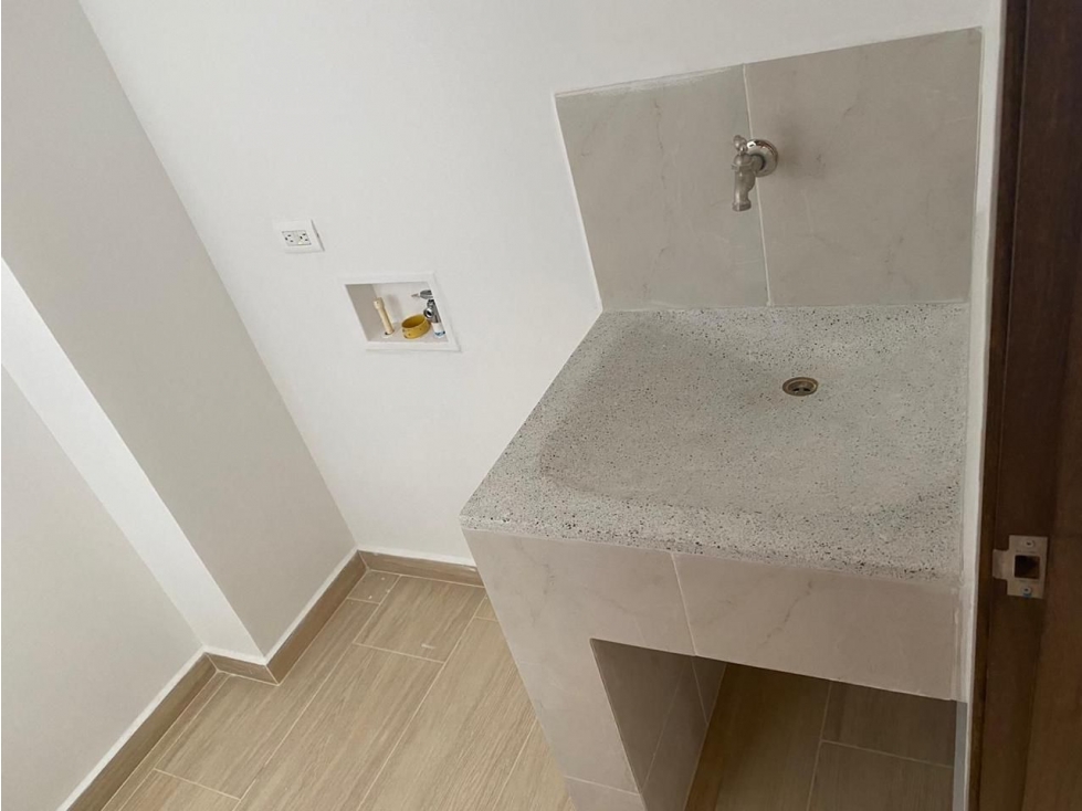 APARTAMENTO EN VENTA EN SABANETA SECTOR EL CARMELO — foto 3