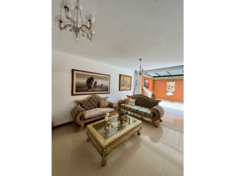 VENDO CASA DE 3 NIVELES SURAMERICA — foto 5