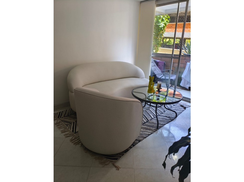 APARTAMENTO EN VENTA LOMA DEL BERNAL REMODELADO
