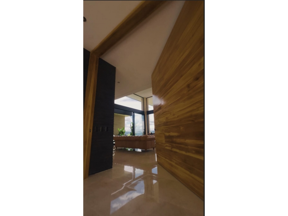 VENTA DE CASA CAMPESTRE LUXURY EN LEJOS DEL NIDO, EL RETIRO — foto 2