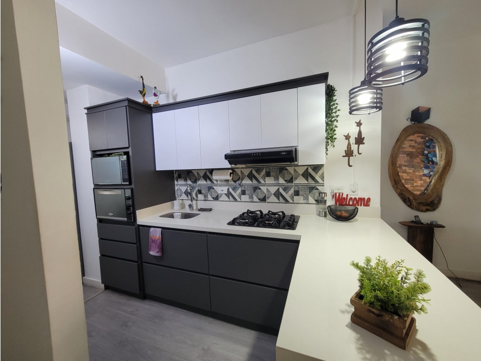 VENDO APARTAMENTO IMPECABLE SABANETA ZONA CENTRO