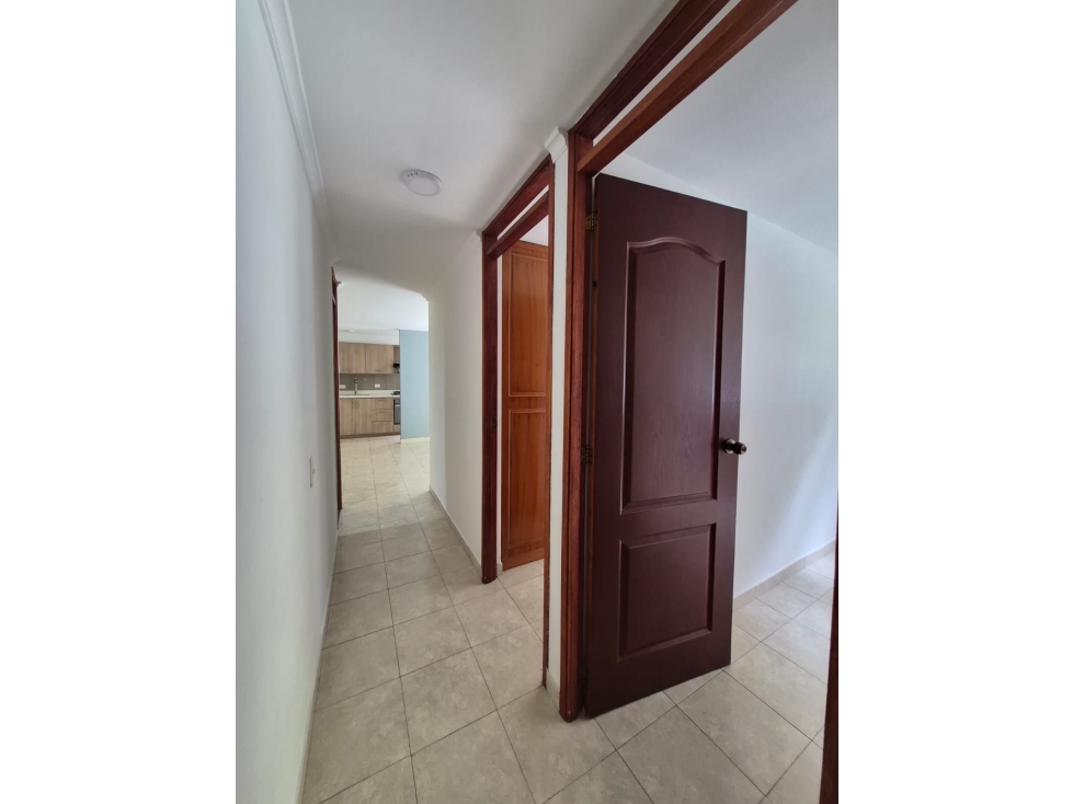 VENDO APTO CERCA AL CES — foto 4