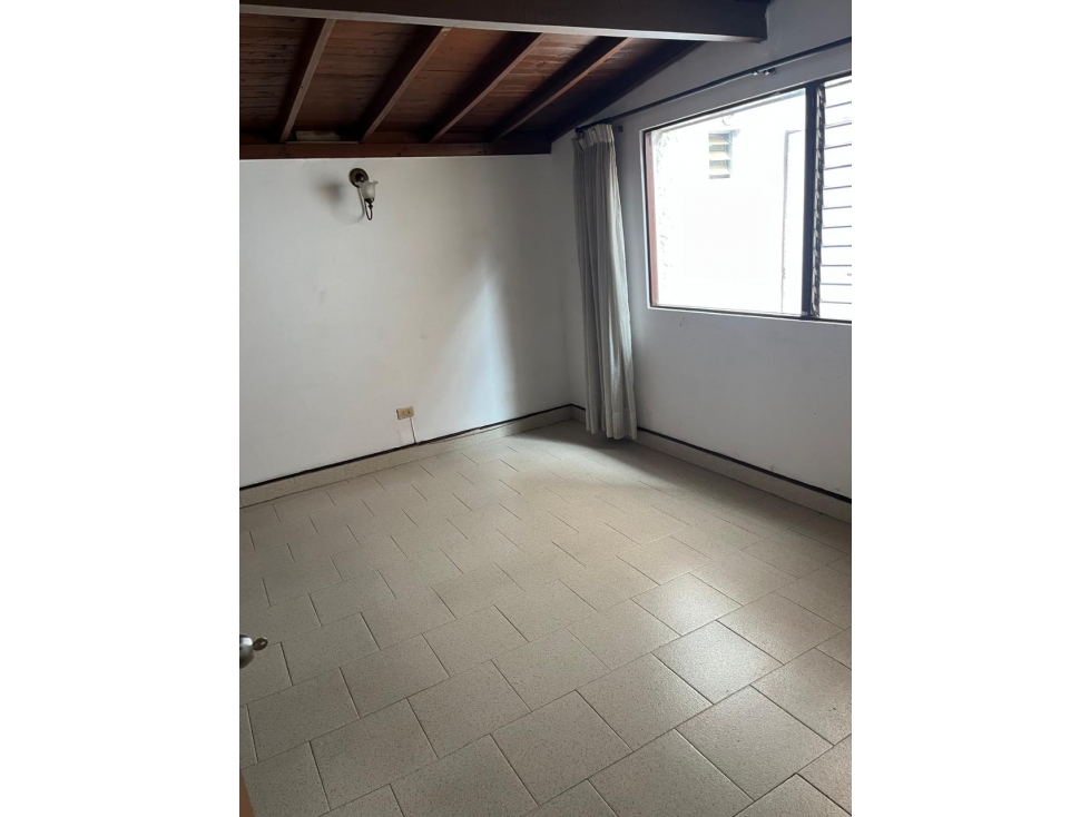 VENDO CASA LOTE 1ER PISO CON AIRE EN CALASANZ - MEDELLÍN | 198.40 m² — foto 6