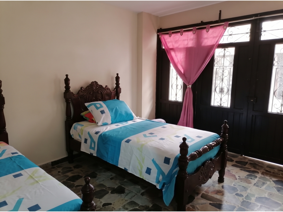 VENDO CASA PRIMER PISO EN BARRIO NUEVO CON PARQUEADERO — foto 3