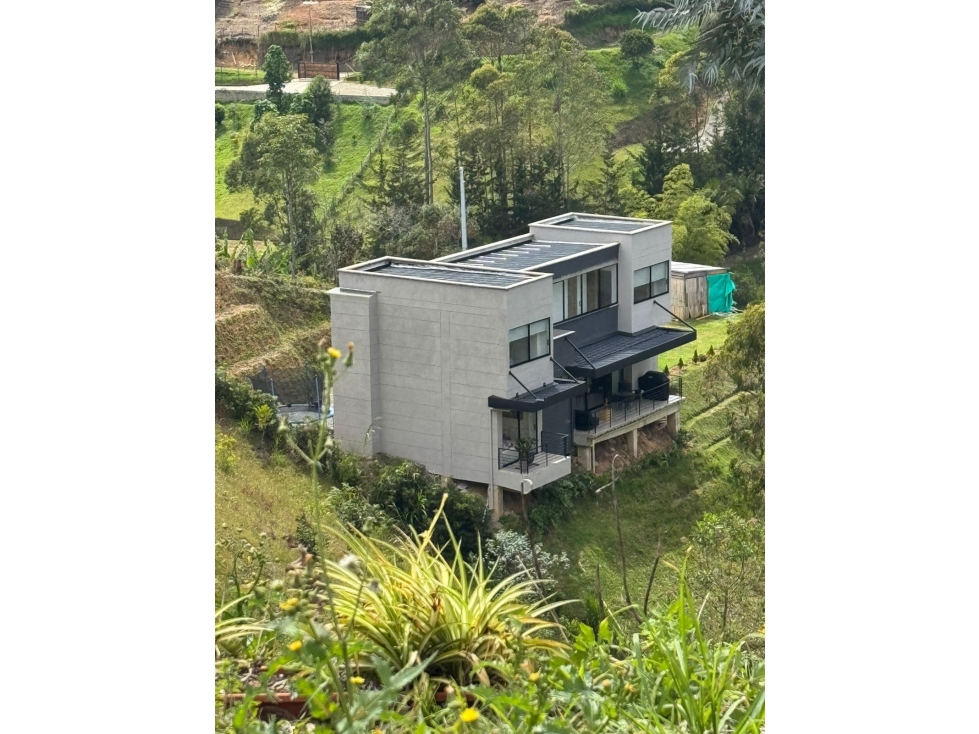 Venta de casa campestre en San vicente 3722 mts, vereda el chaparral