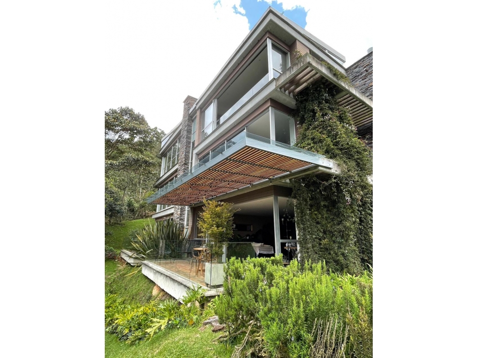 VENTA APARTAMENTOS EN LAS MONTAÑAS SECTOR FIZEBAD