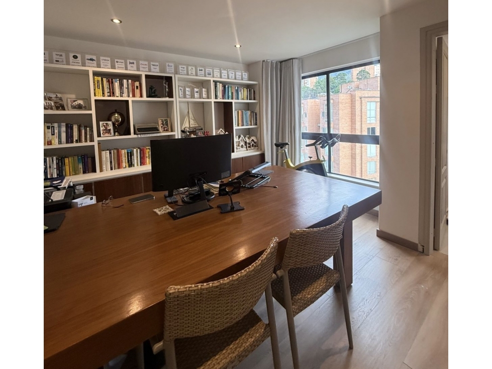 Apartamento Los Balsos remodelado, 4 alcobas con baño — foto 4