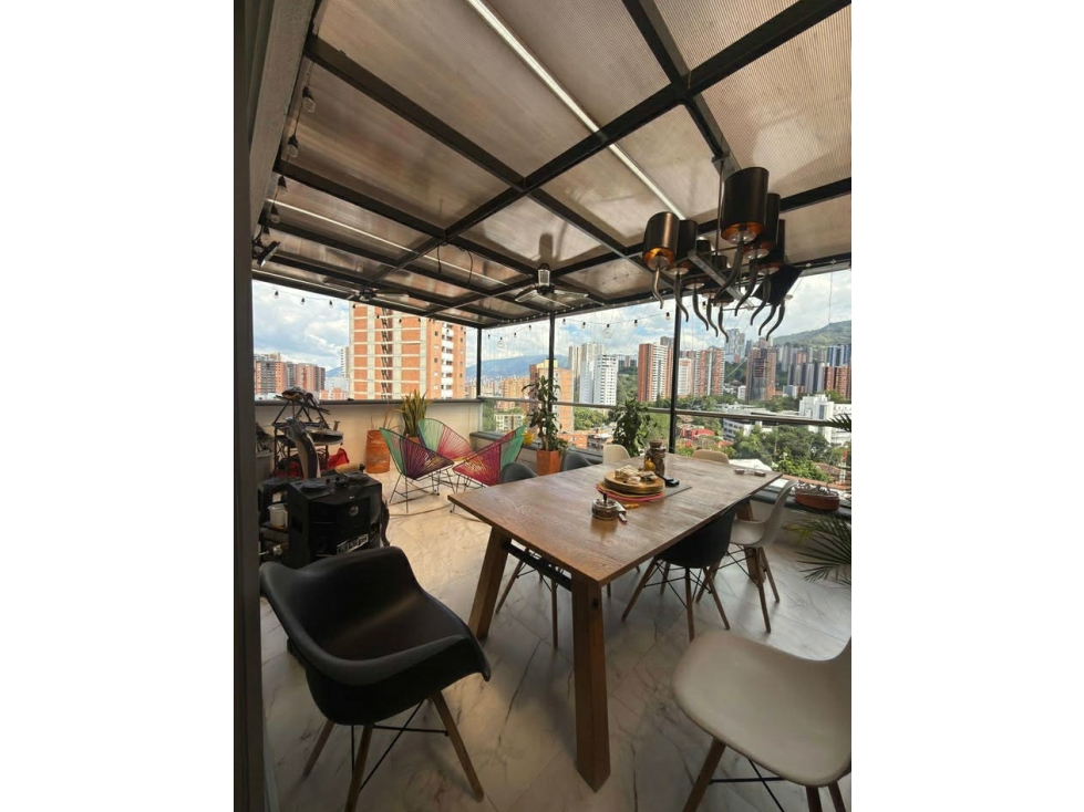 VENTA DE APARTAMENTO DUPLEX DE 130m2 EN SABANETA