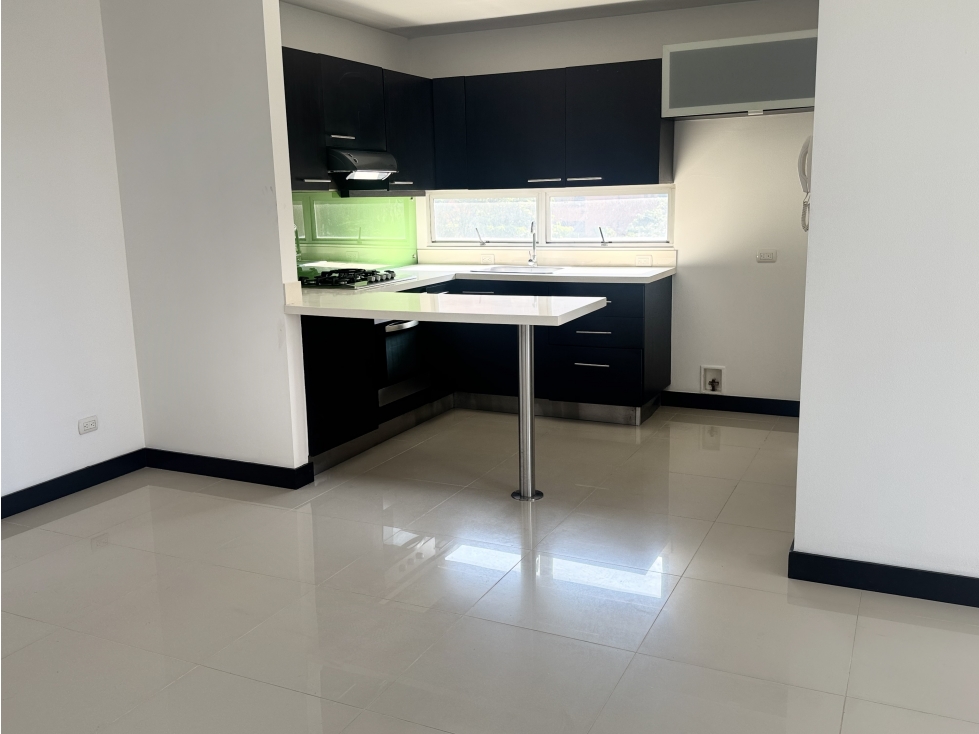 VENTA DE APARTAMENTO EN EL POBLADO SECTOR CASTROPOL — foto 6
