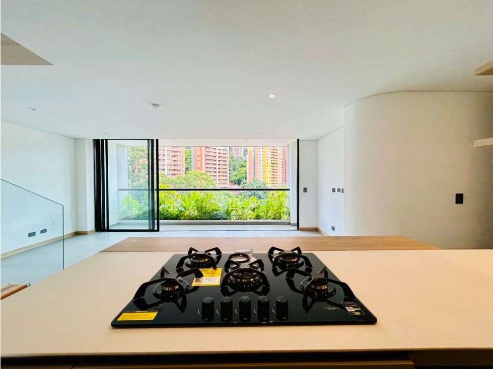 VENTA DE APARTAMENTO CON TERRAZA EN LAURELES LA CASTELLANA — foto 3