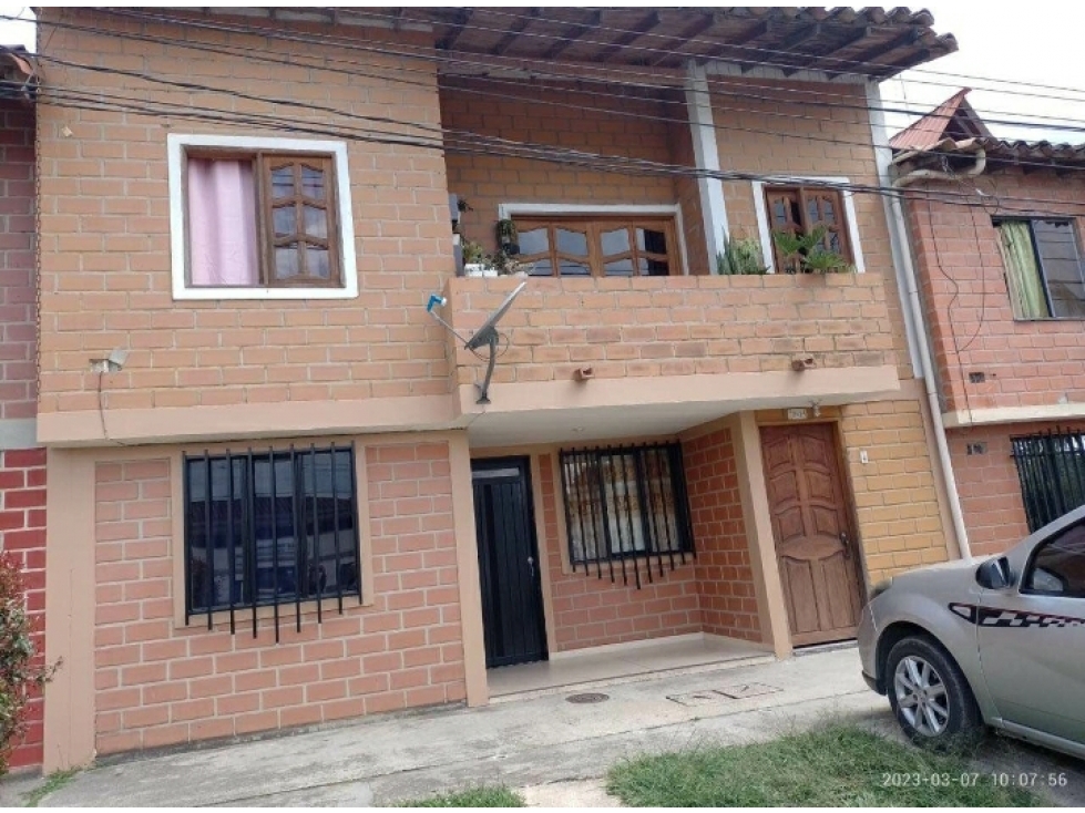 CASA EN VENTA EN PORVENIR - RIONEGRO - LOS CRISTALES
