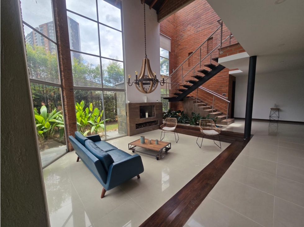 SE VENDE CASA SECTOR LAS LOMITAS EN SABANETA 460 MTS — foto 5