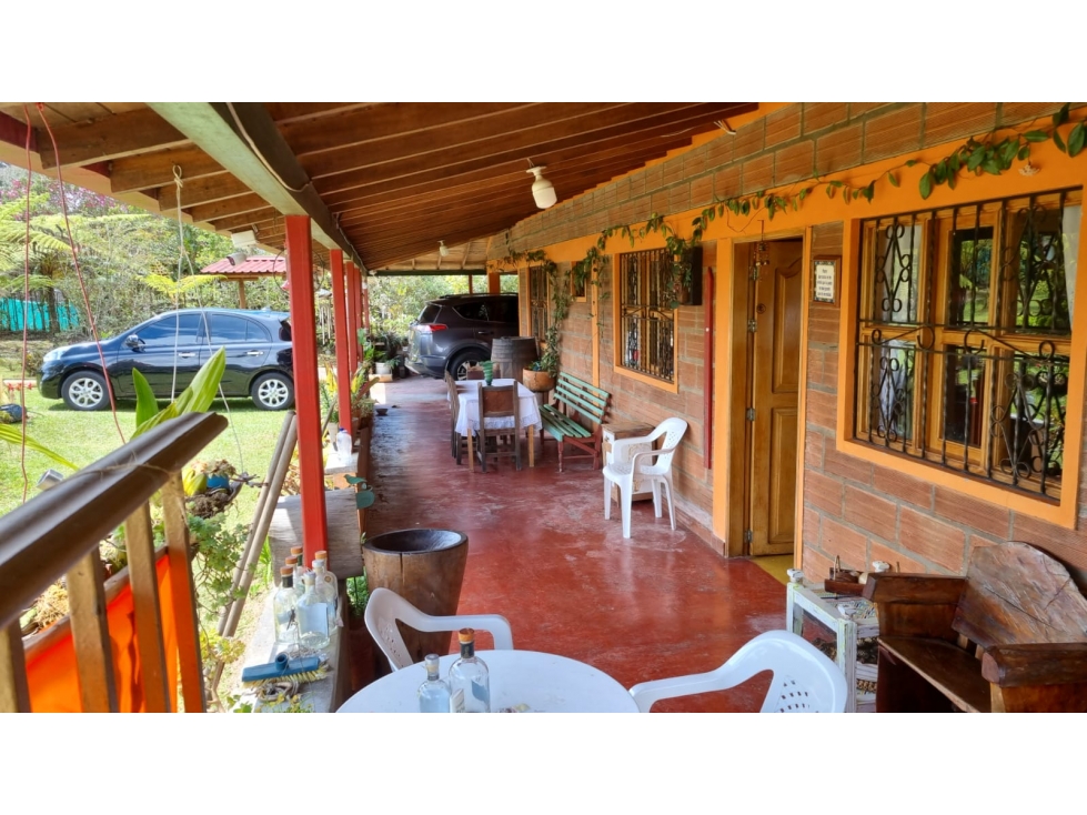 VENTA DE FINCA EN SANTA ELENA SECTOR BARRO BLANCO — foto 3