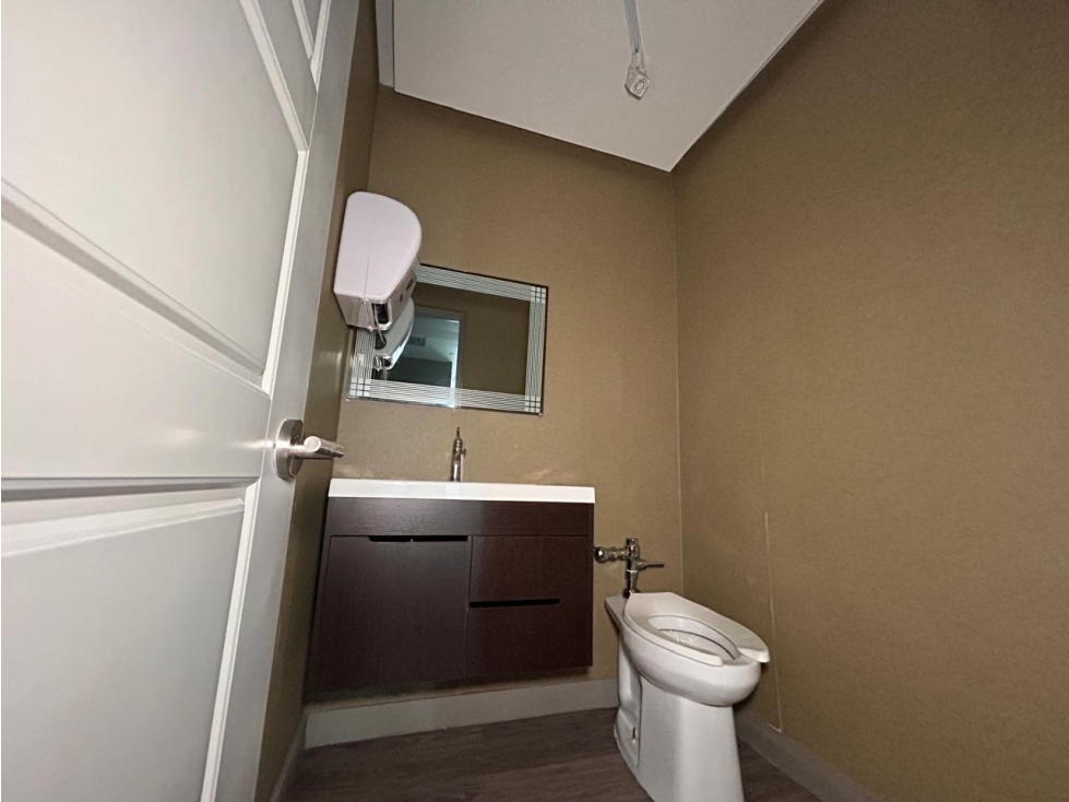 Alquiler de Oficina en Costa del Este Torre Financial Park — foto 4