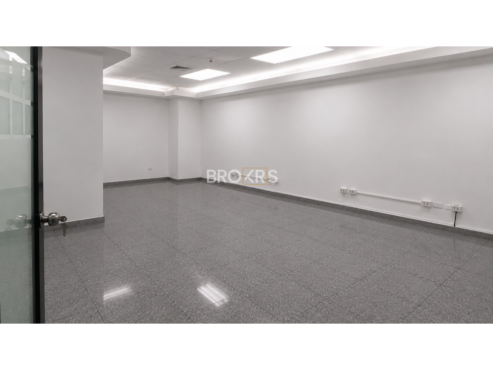 Oficina en alquiler - Plaza Credicorp Bank, 197.96 m²