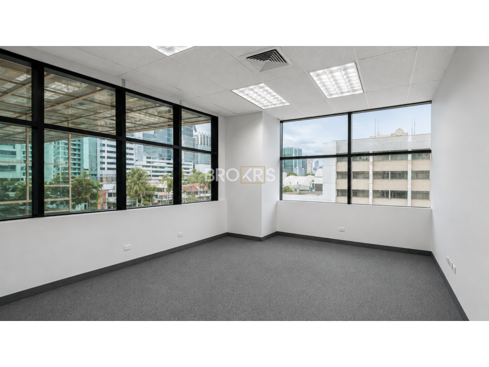 Oficina en alquiler - Plaza Credicorp Bank, 279.95 m²