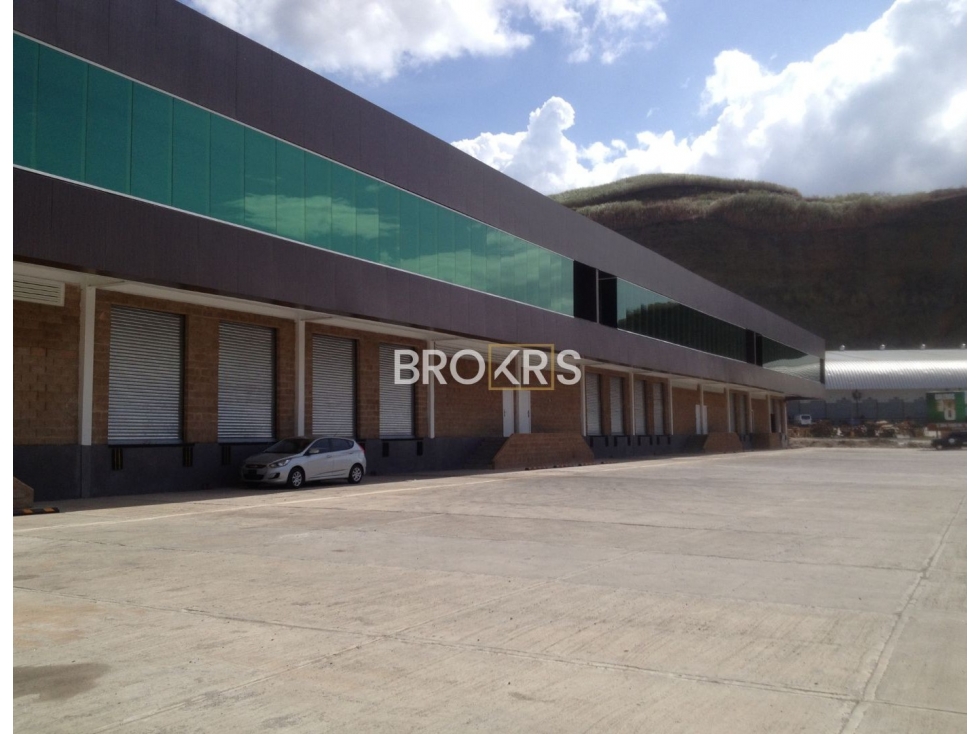 Bodegas en Alquiler - Parque Industrial Milla 8 — foto 2