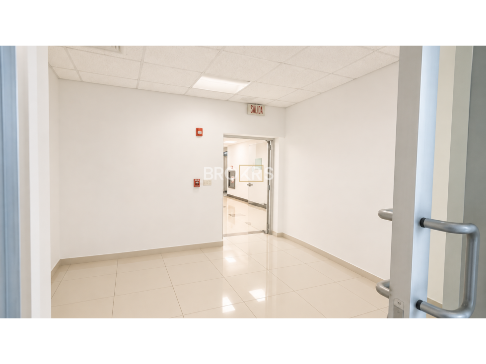 Oficina en alquiler - Plaza Credicorp Bank, 221.33 m² — foto 4