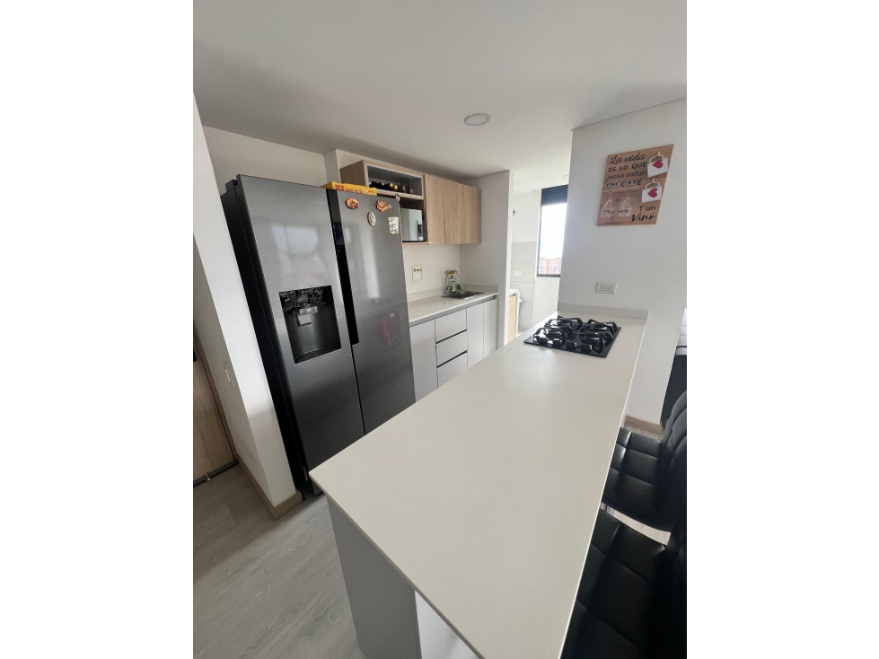 VENTA DE AMPLIO Y EXCLUSIVO APARTAMENTO EN ENVIGADO — foto 4