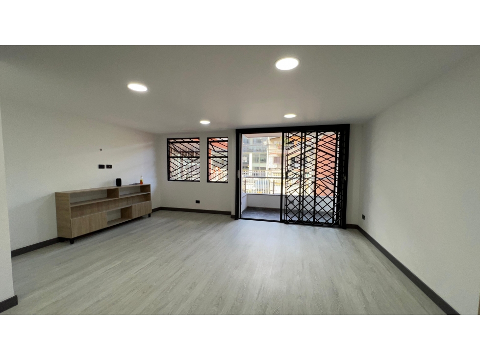APARTAMENTO REMODELADO EN VENTA LA 70, SAN JOAQUÍN MEDELLÍN — foto 5