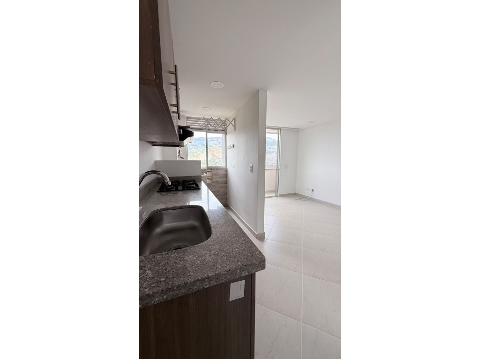 HERMOSO APARTAMENTO EN SANTA ANA EN BELLO — foto 5