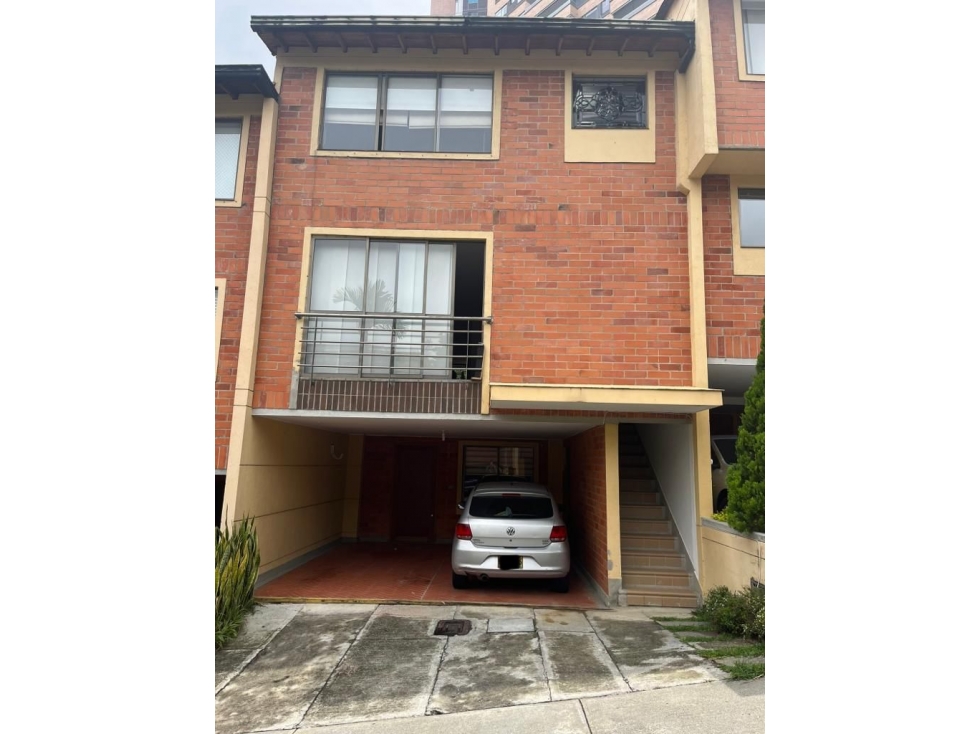 VENTA DE HERMOSA CASA EN ENVIGADO SECTOR PLANO