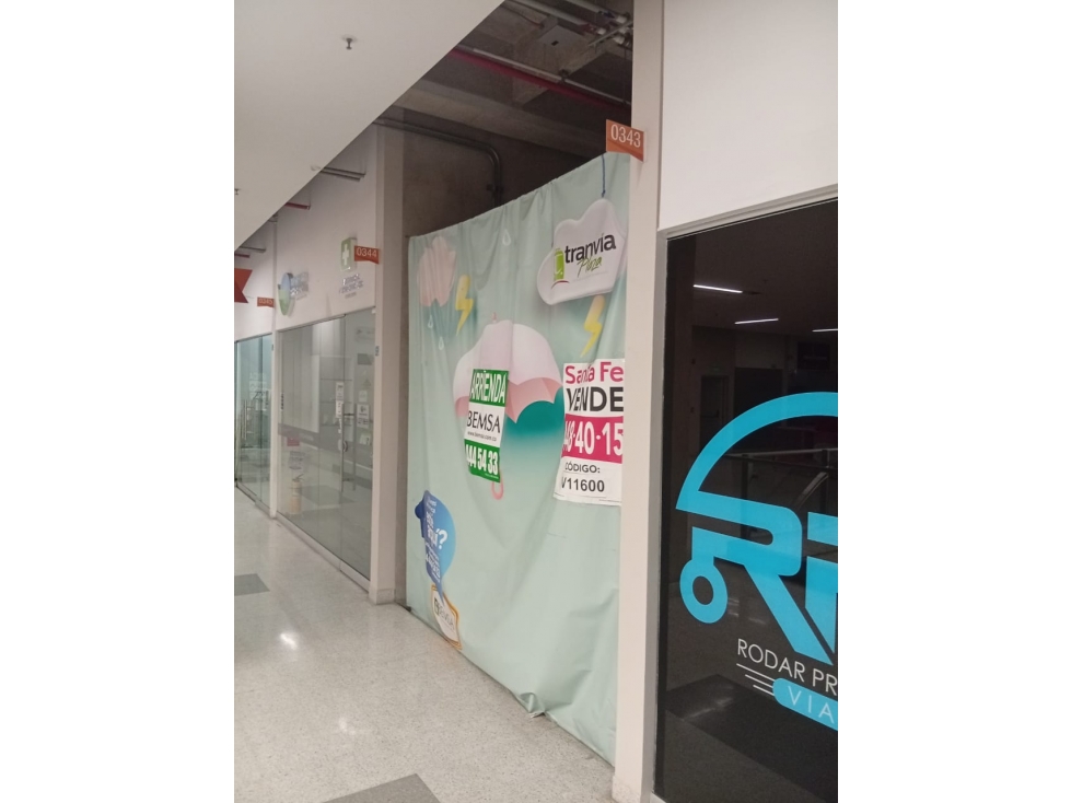 Local en Centro comercial Tranvia Plaza