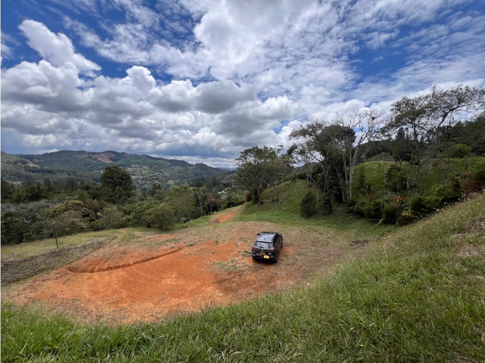 ESPECTACULAR LOTE EN VENTA - VIA LLANO GRANDE , EL RETIRO