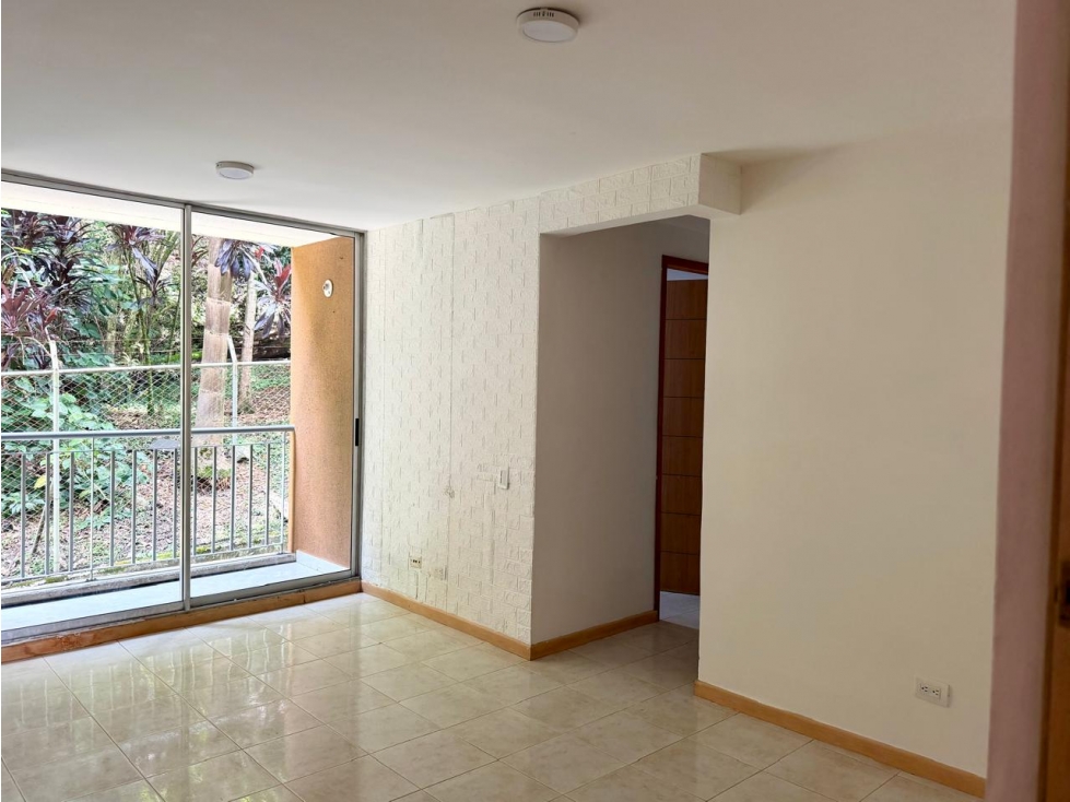 Apartamento en Rodeo Alto unidad cerrada