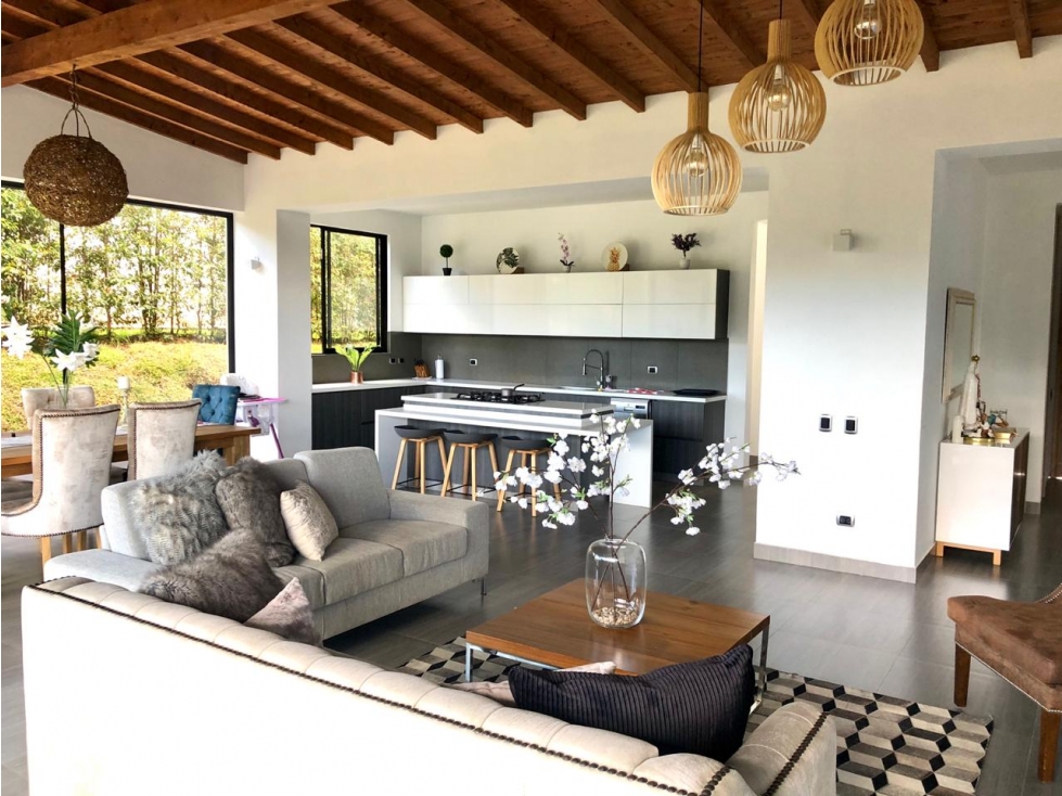casa en soto del este el retiro — foto 2