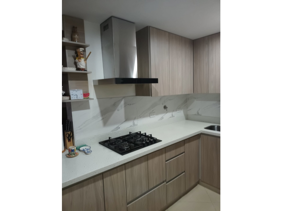 CASA HERMOSA Y COMODA PARA LA VENTA EN SURAMERICA — foto 2